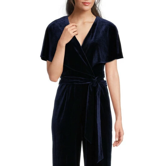 Wholesale ๐ฏ Alex Marie Beth V-Neck Short Sleeve Stretch Velvet Tie Waist Jumpsuit Navy ๐ - Image 3